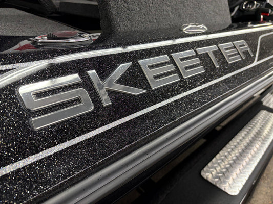 SKEETER EMBLEM CHROME RAISED DECAL