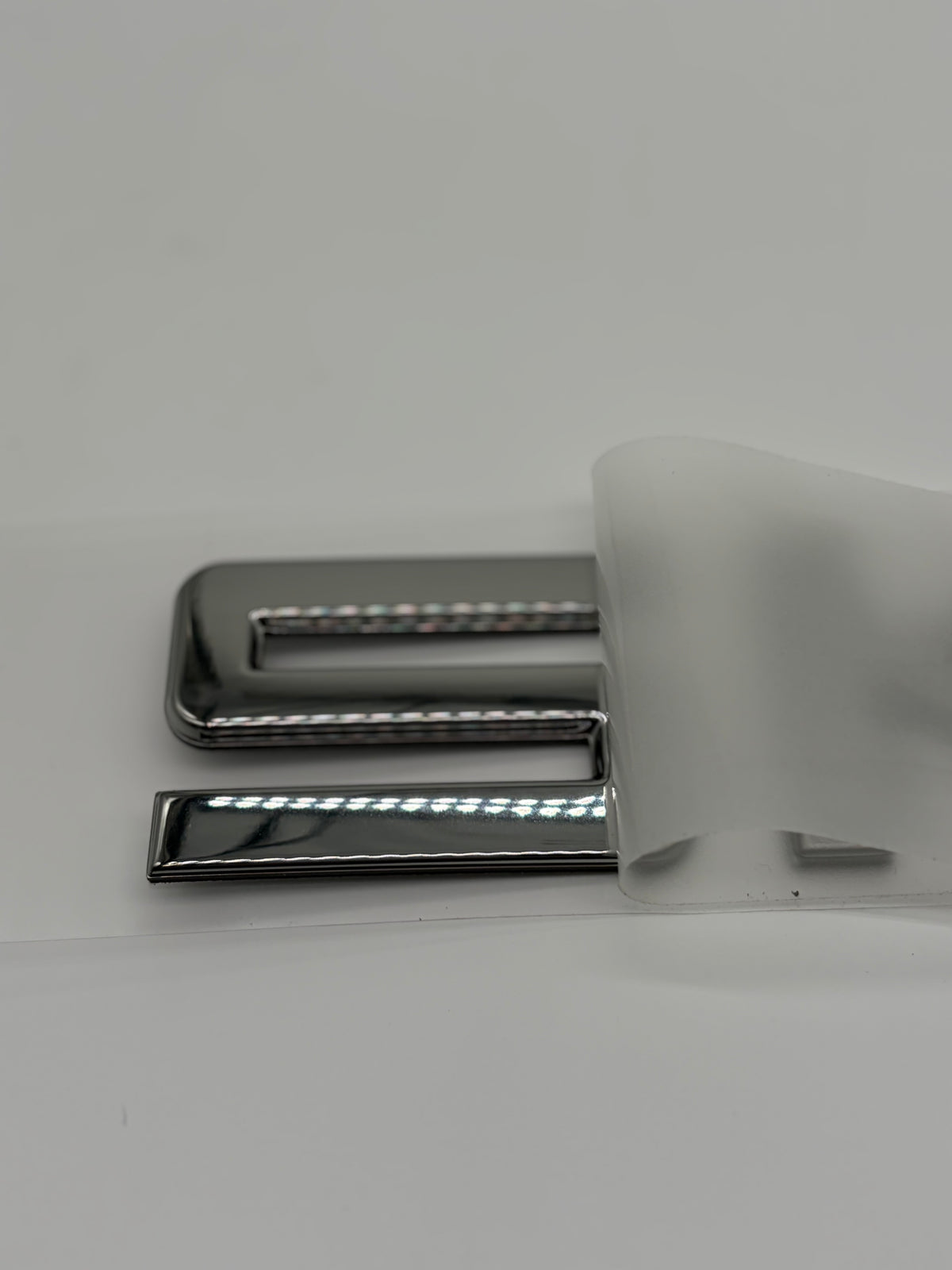 SKEETER EMBLEM CHROME RAISED DECAL