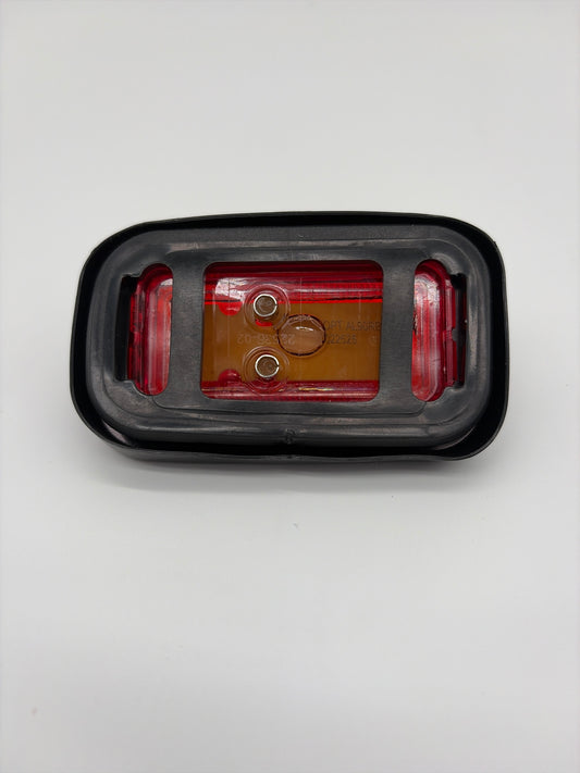 SKEETER TRAILER SIDE RED MARKER LIGHT FLAT GROMMET